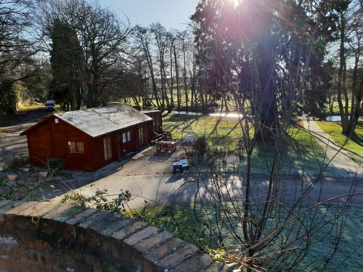 17Th-Century One Bed Studio With Parking & Garden! Elkesley Esterno foto