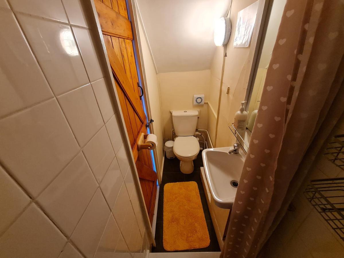 17Th-Century One Bed Studio With Parking & Garden! Elkesley Esterno foto