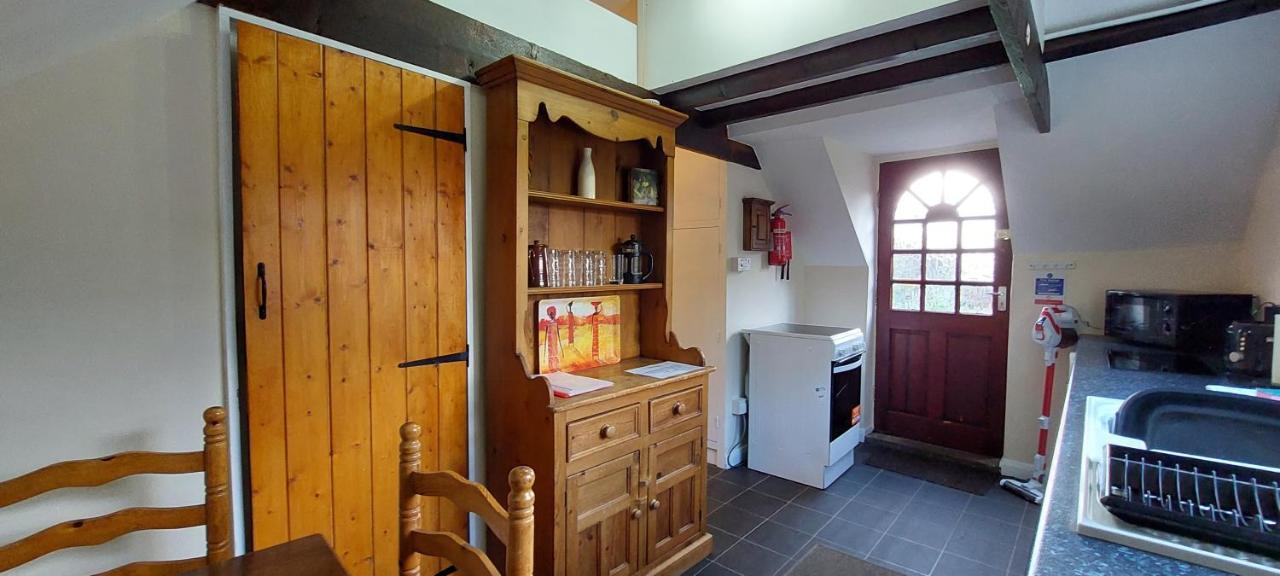 17Th-Century One Bed Studio With Parking & Garden! Elkesley Esterno foto