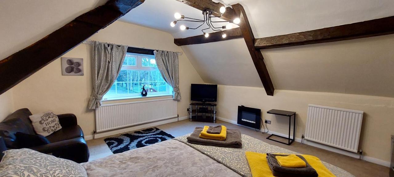 17Th-Century One Bed Studio With Parking & Garden! Elkesley Esterno foto
