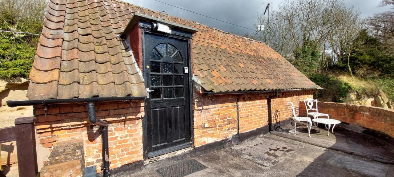 17Th-Century One Bed Studio With Parking & Garden! Elkesley Esterno foto